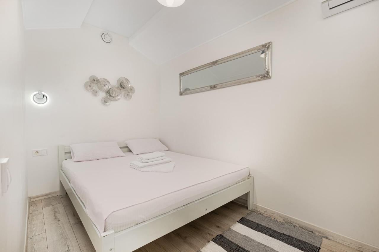 Apart Hotel Lyon D'Opera 敖德萨 外观 照片